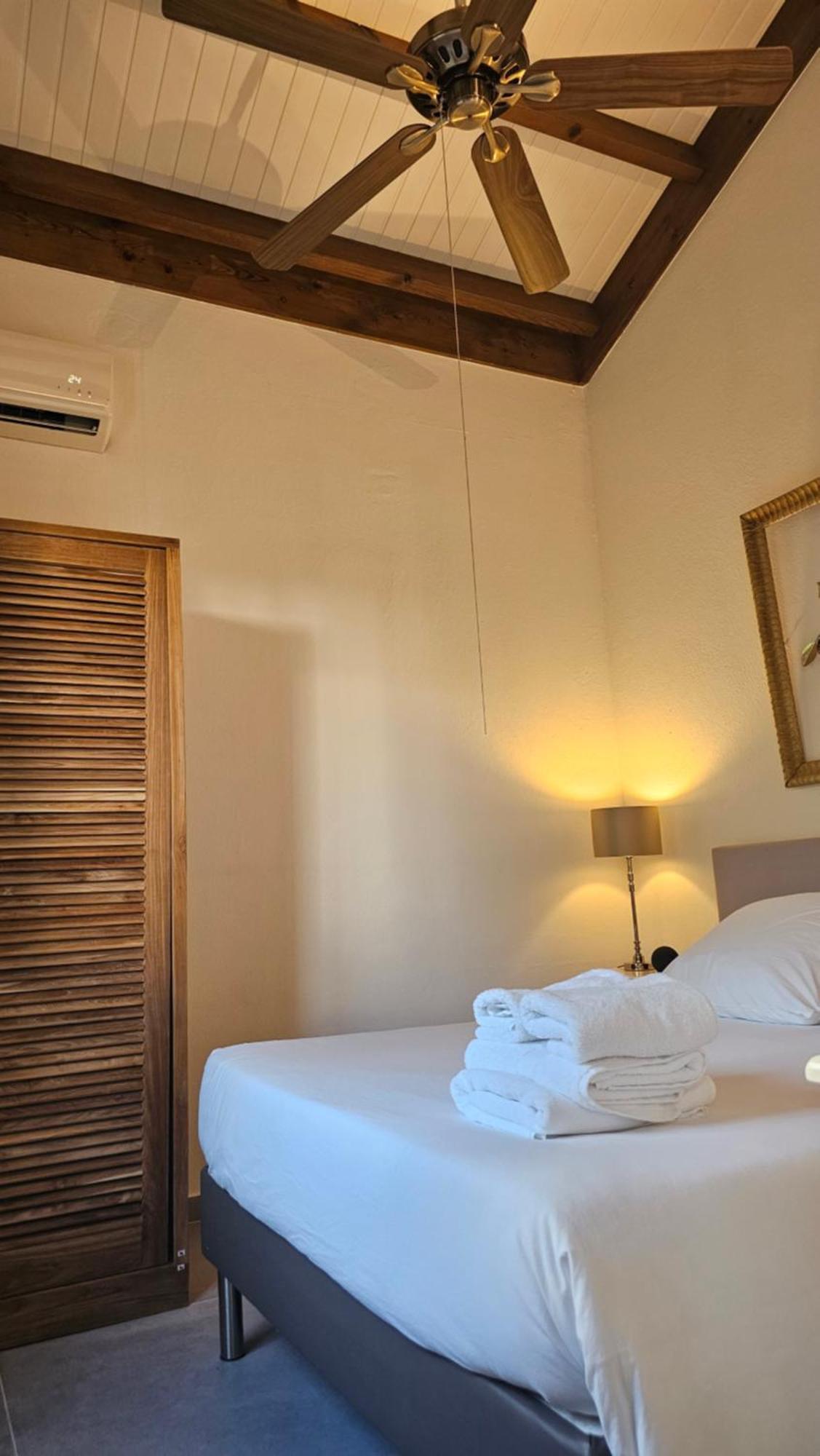 Habitation Villa Les Cassias 珀蒂堡 外观 照片